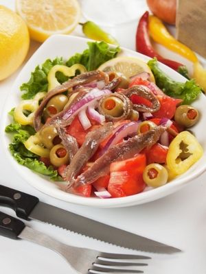 Salade d'olives farcies aux anchois